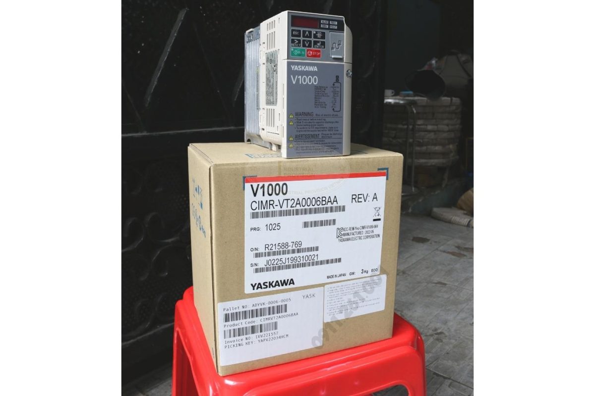 Biến tần Yaskawa V1000 - 0.75kW - 3 Pha 220V CIMR-VT2A0006BAA